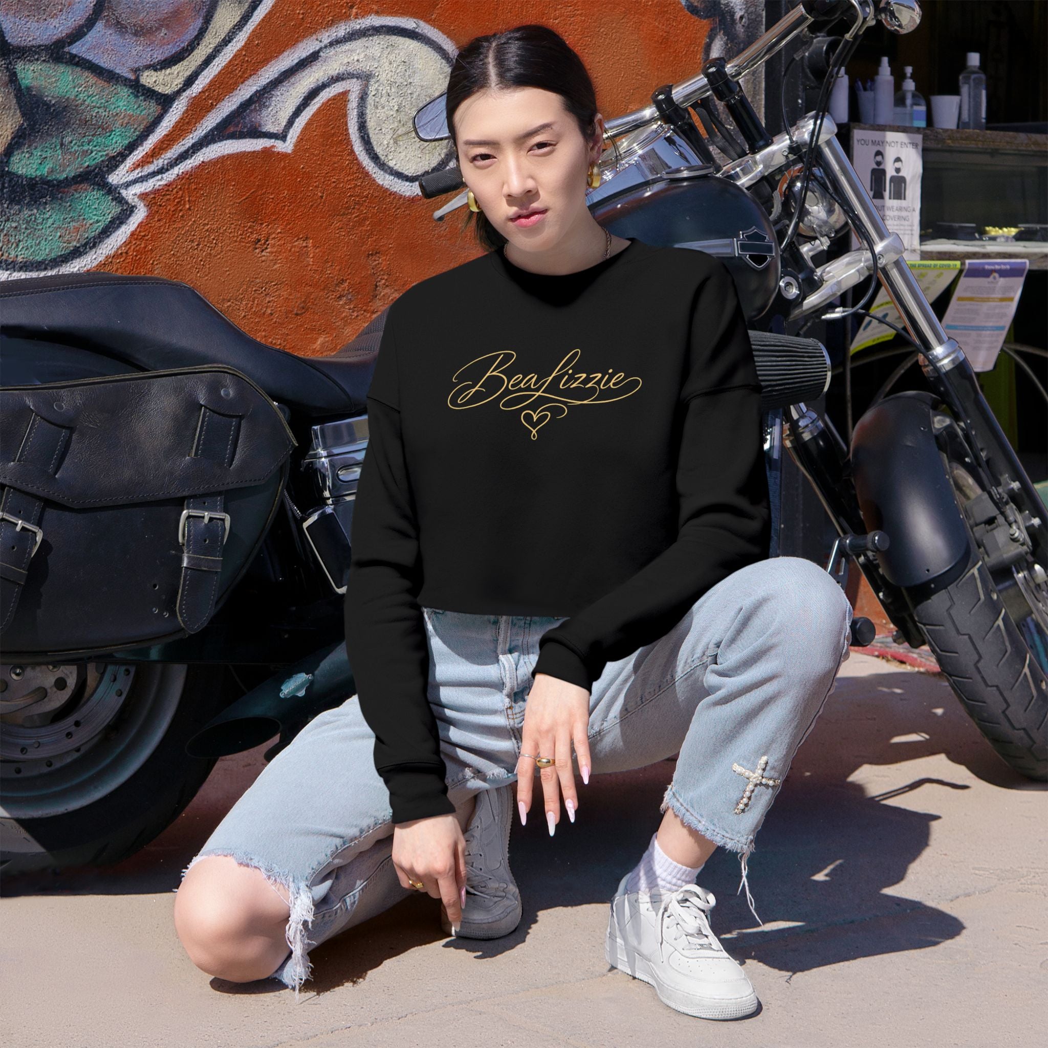 Cropped Sweatshirt  'BeaLizzie' Gold Heart Crop Top